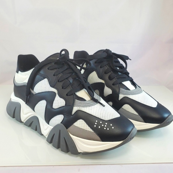 NWT$995 Versace Squalo White Black Chunky Sneakers Sz 44 IT-  11 US - Picture 9 of 16